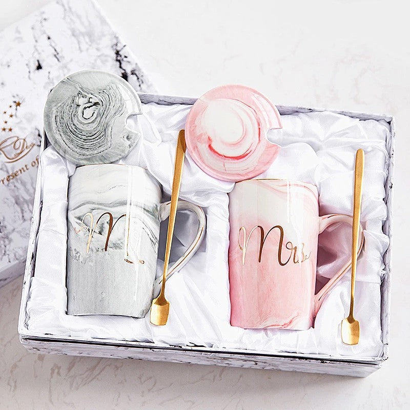 Souvenir Couple Water Cup